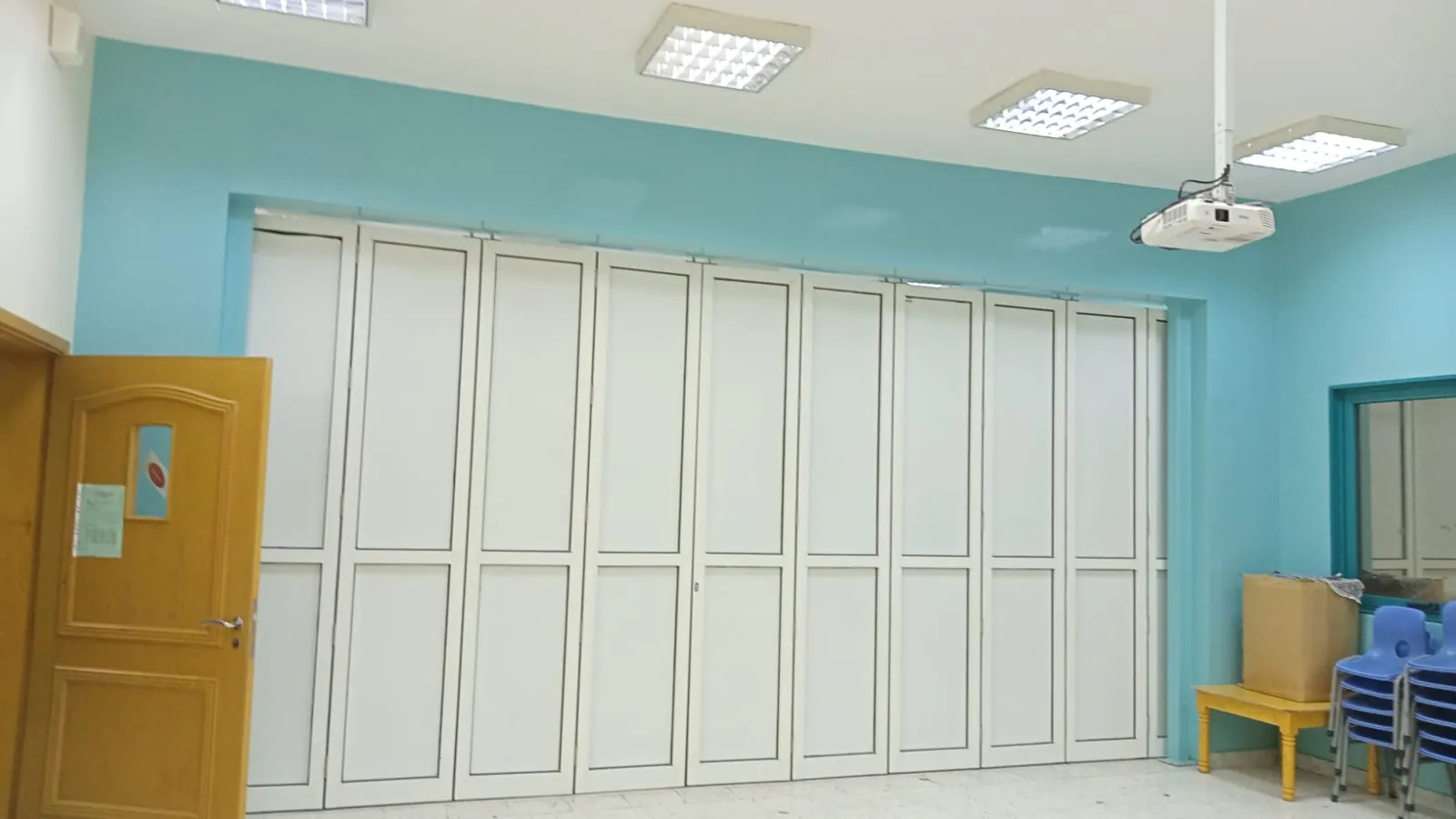 IT room modification, Model School - view 2