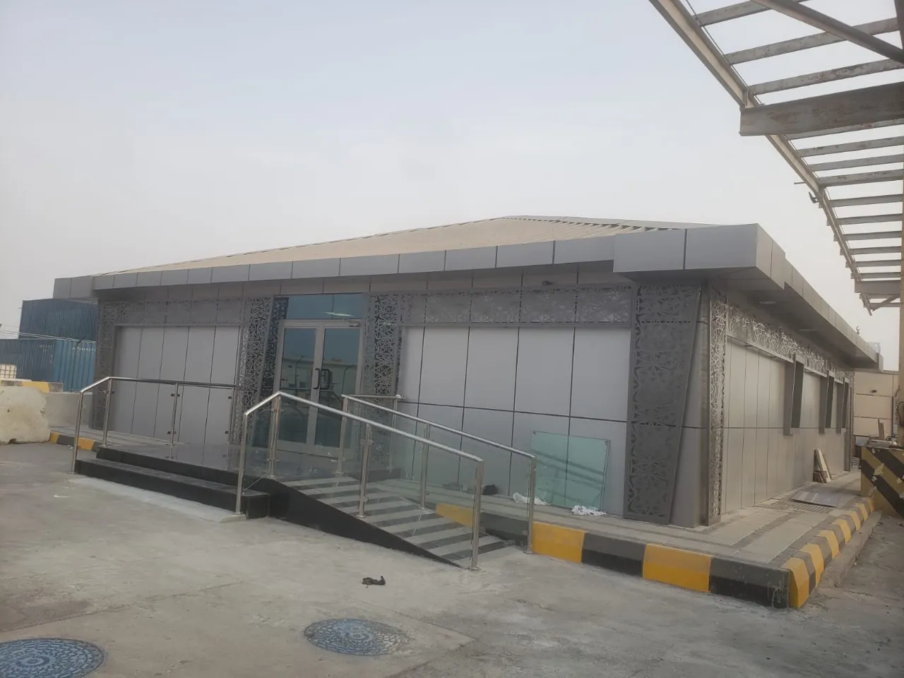 Abu Dhabi Port IT office construction - view 4