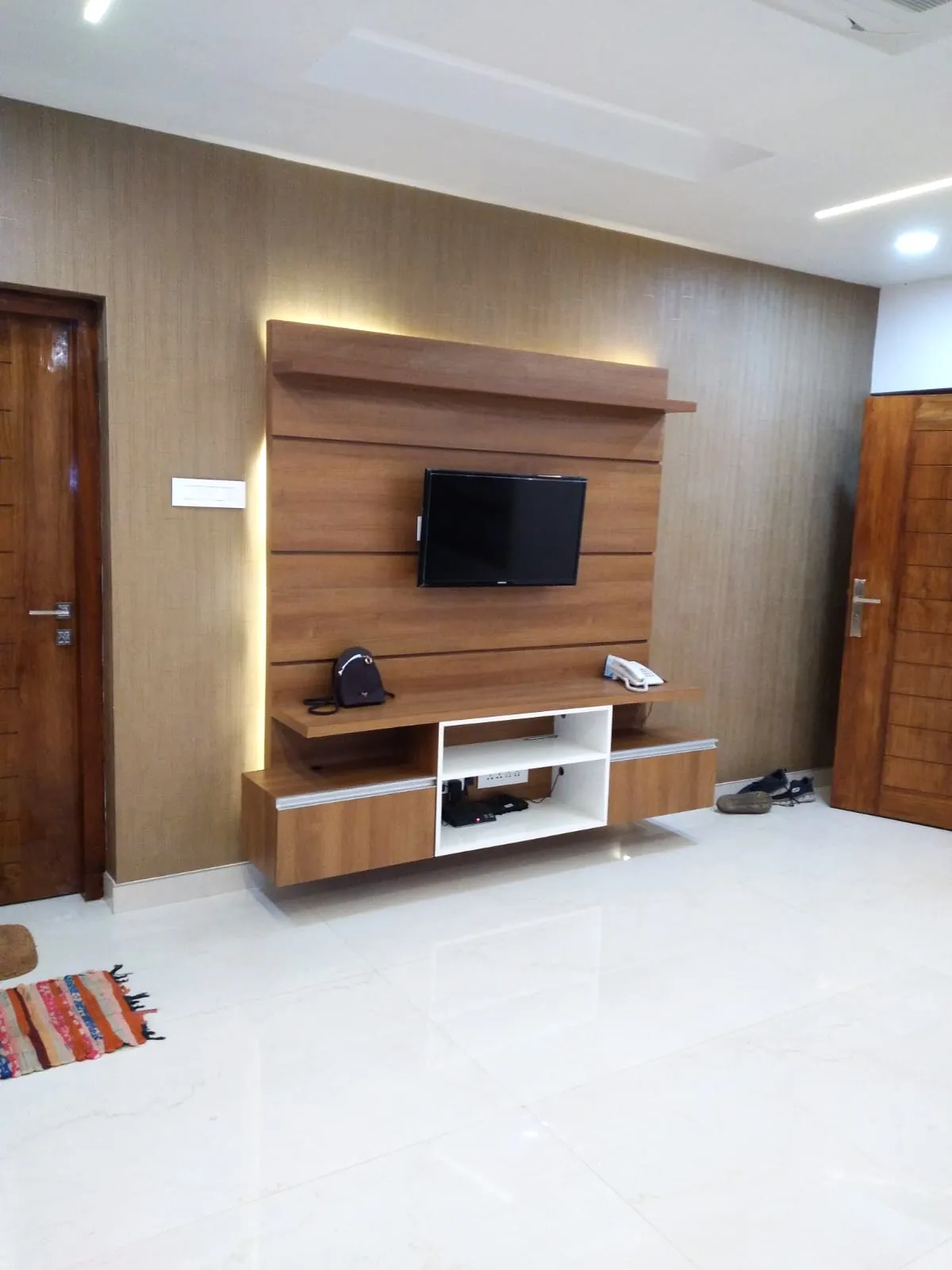 Residential interior fit-out - view 12