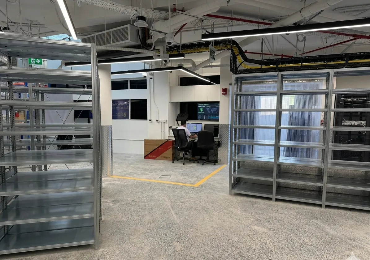 Ecommerce Express Fulfillment Center fit-out, client ADCoop - view 3